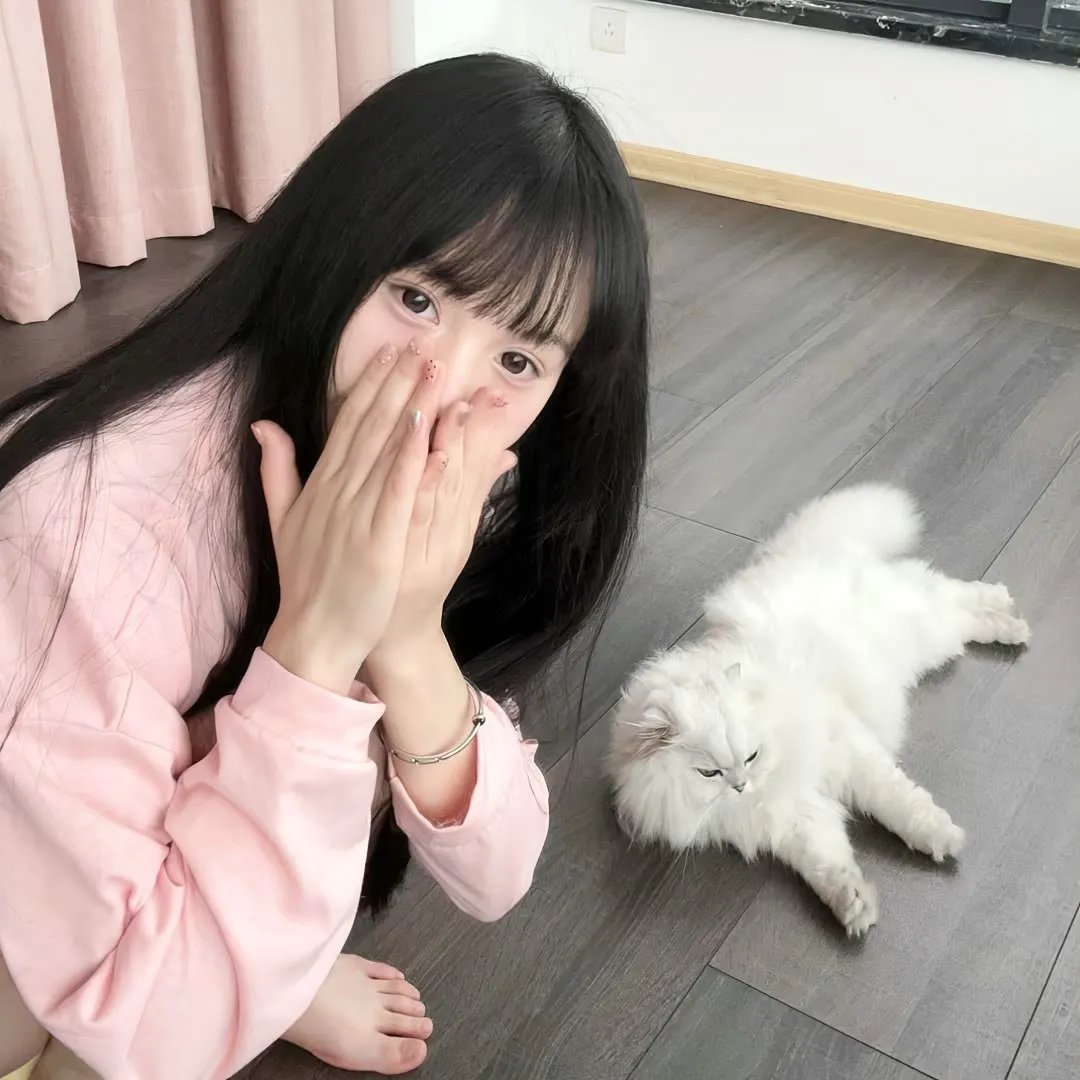 猴形扣手海报